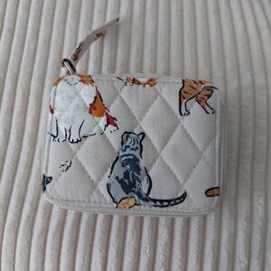 Quilted A Cats Life Print Zip Pill Box Cream with Multicolor Cats Vera Bradley